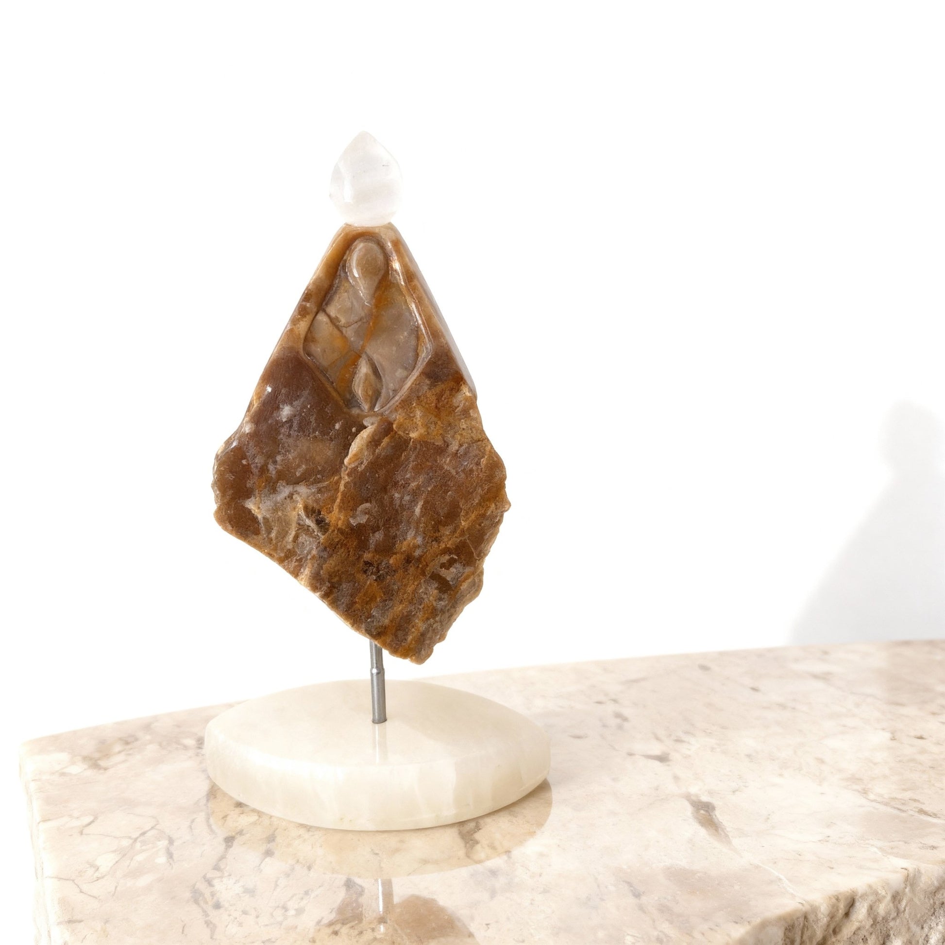 Nossa Senhora: Rocha Viva — Escultura em pedra natural - Sensí