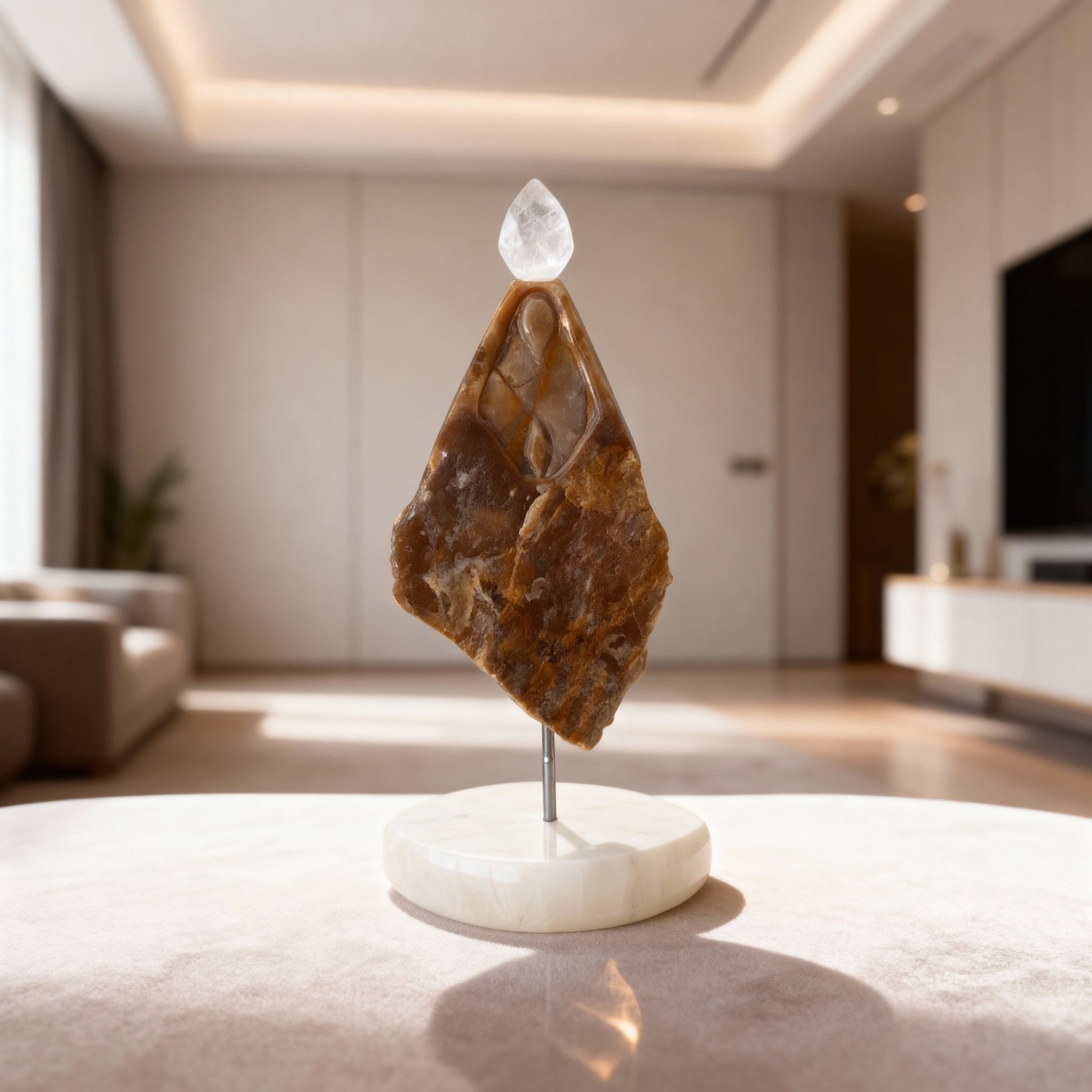 Nossa Senhora: Rocha Viva — Escultura em pedra natural - Sensí